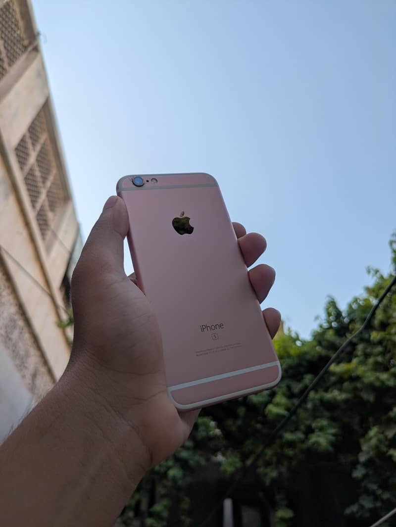 Apple iPhone 6S 0