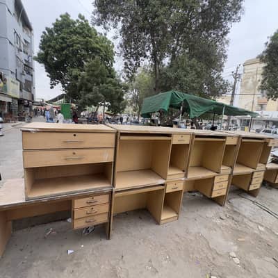 Computer tables