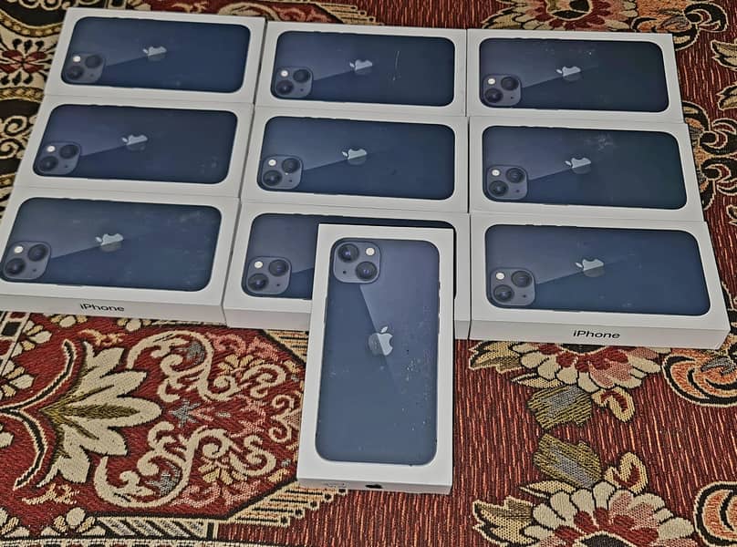 Apple iPhone 13 2