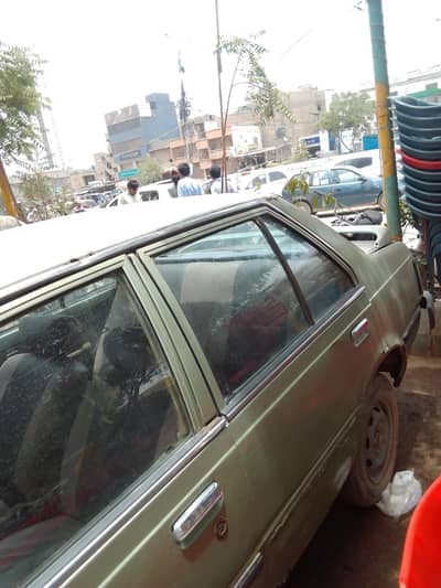 Nissan Sunny 1985