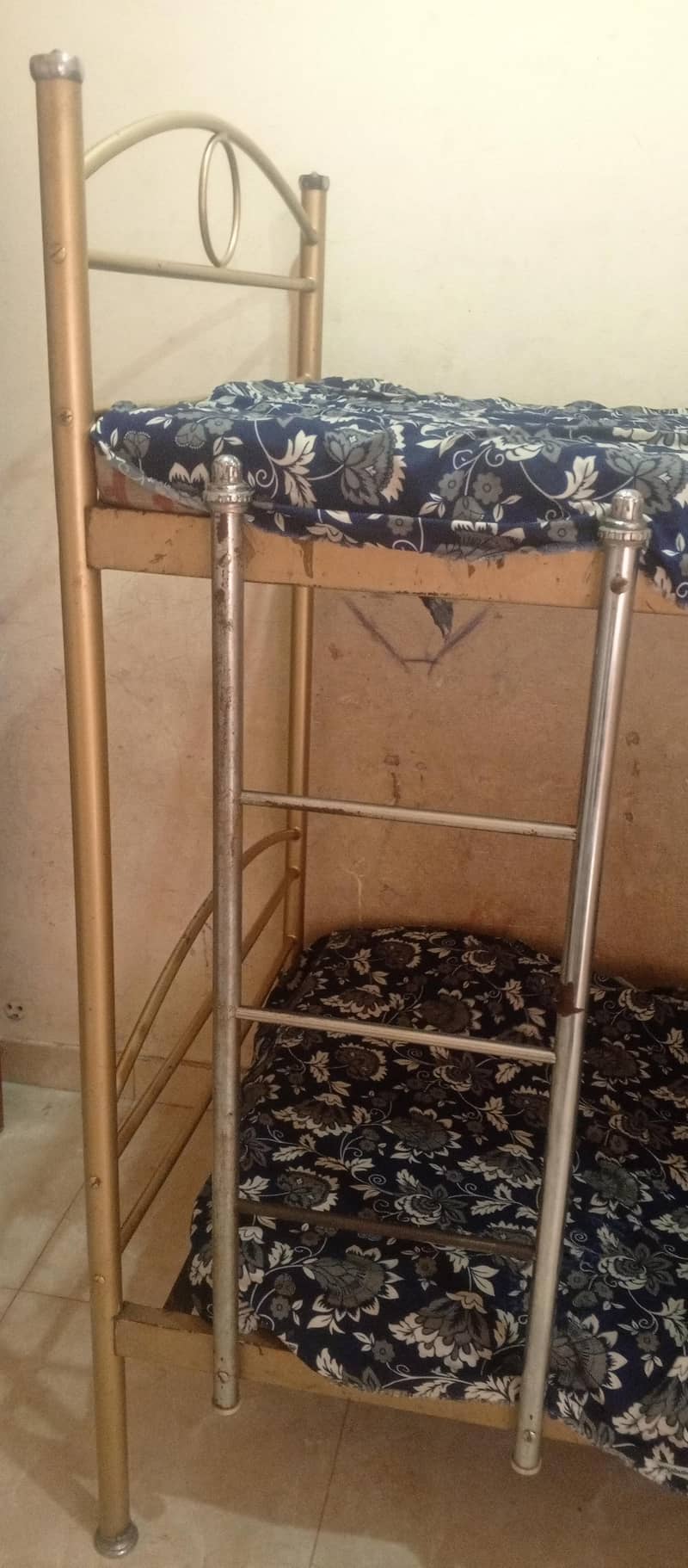 iron bed 1