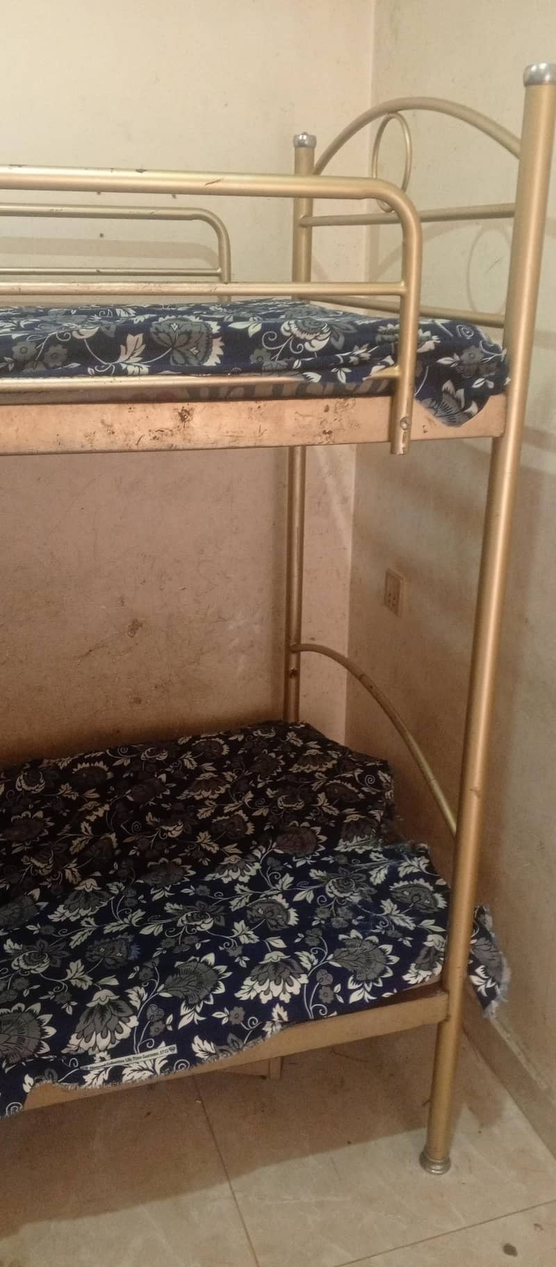 iron bed 2