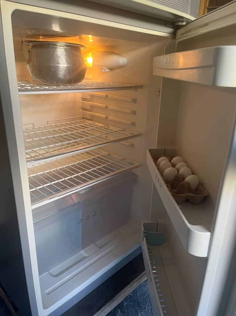 Refrigerator 4