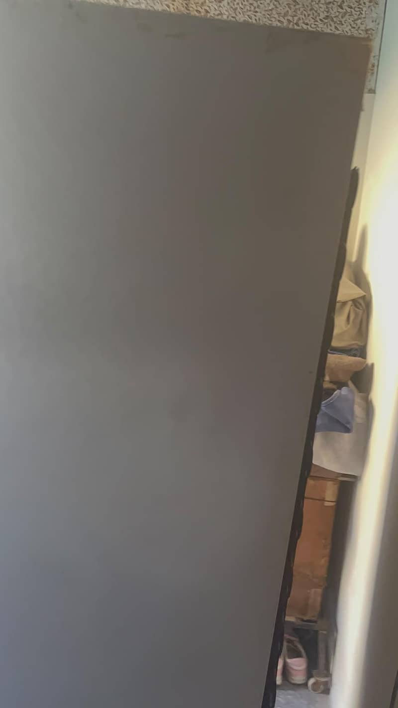 Refrigerator 8