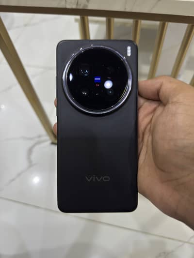 Vivo x200 Pro 10/10 condition