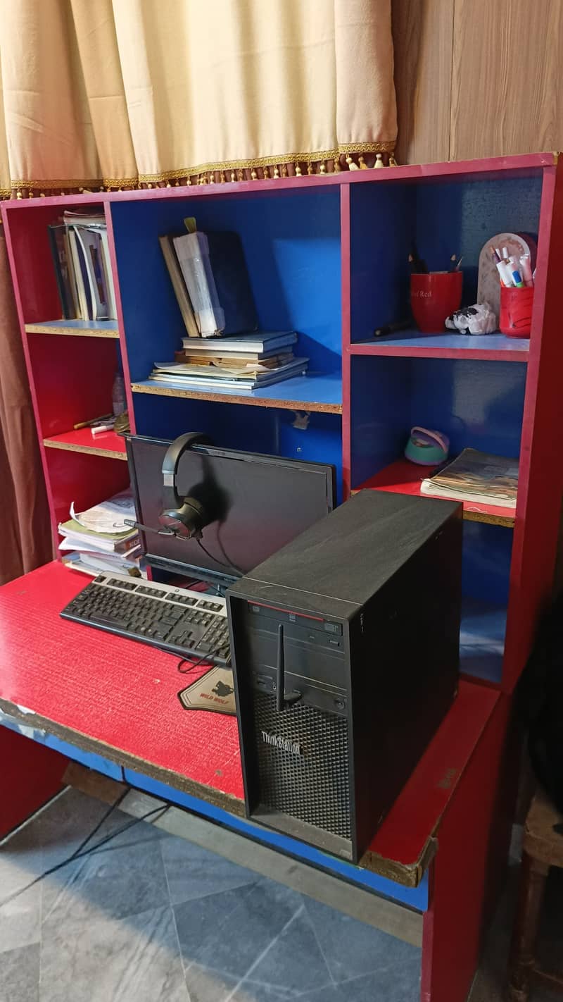 Study+computer table for sale 1