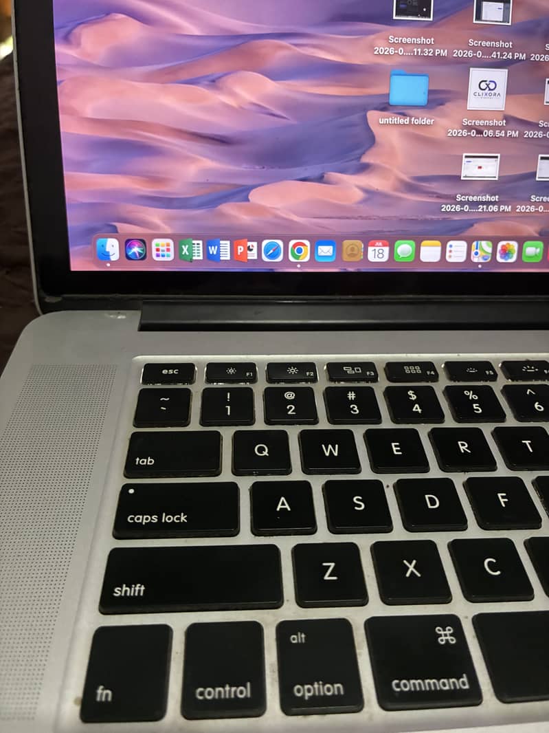 MacBook Pro 0