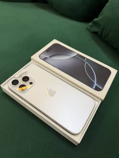 Apple iPhone 16 Pro Max jv