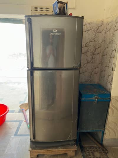 dawlance full size fridge refrigerator working conditions