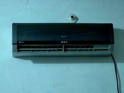 Gree AC 1.5 Ton Fully Working Condition