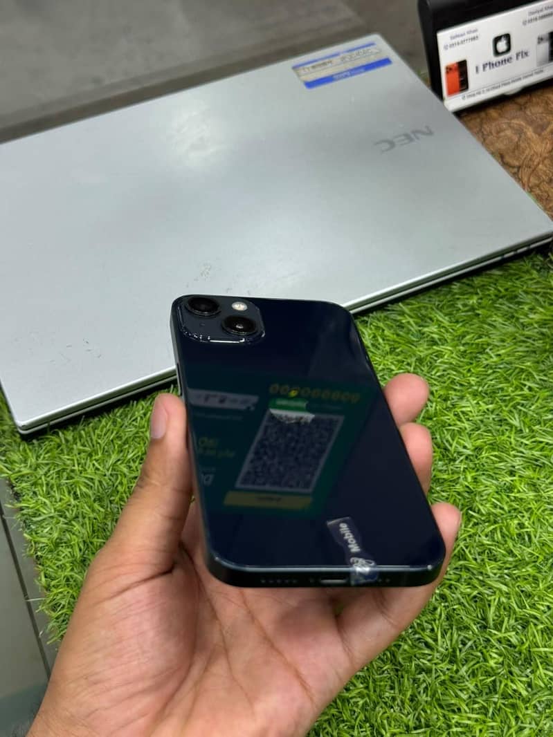 Apple iPhone 13 3