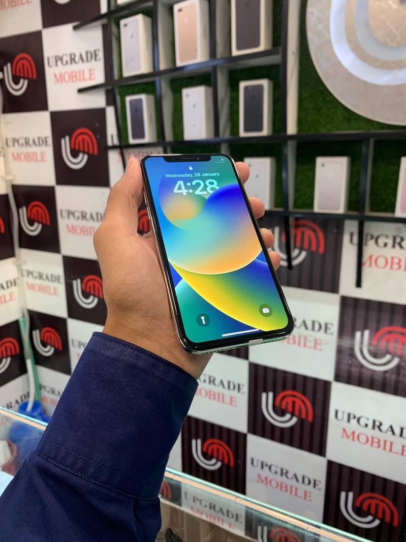 Apple iPhone X 0