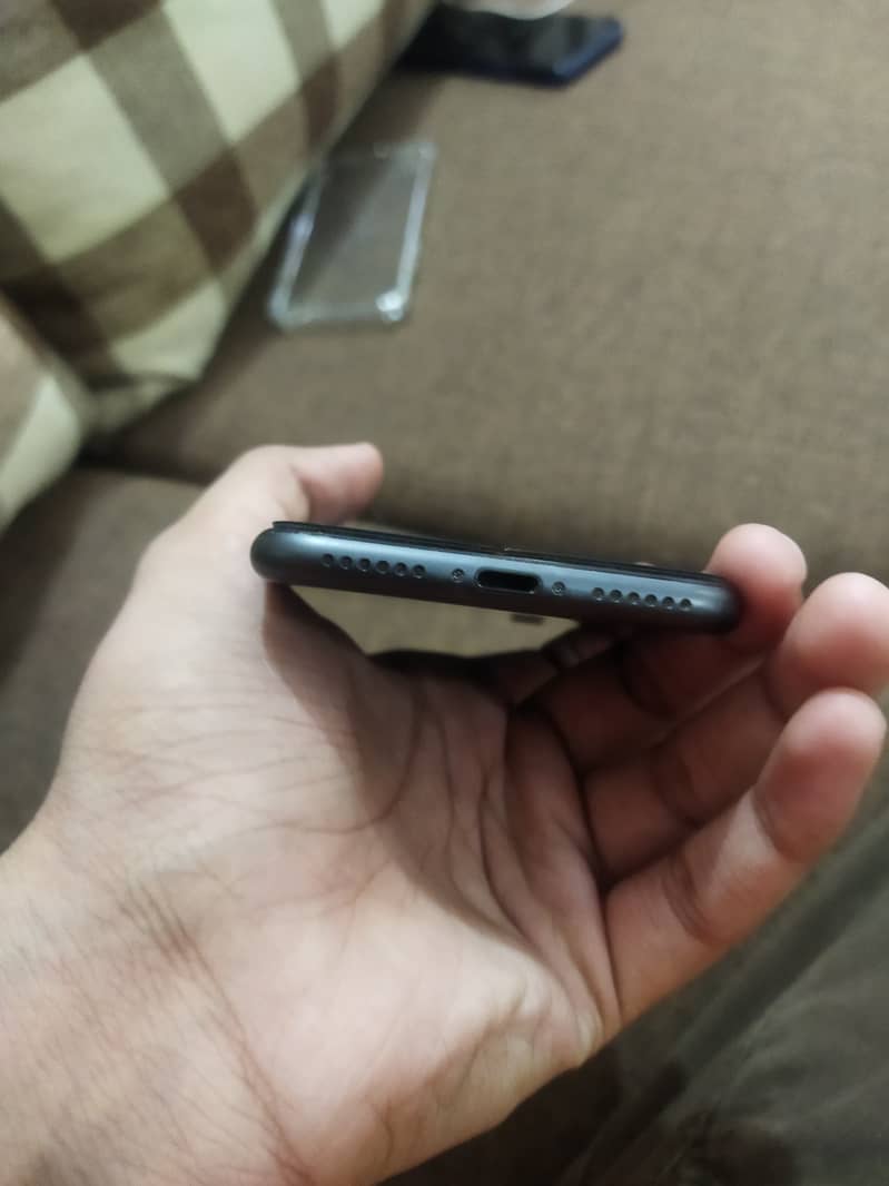 iPhone 8 1