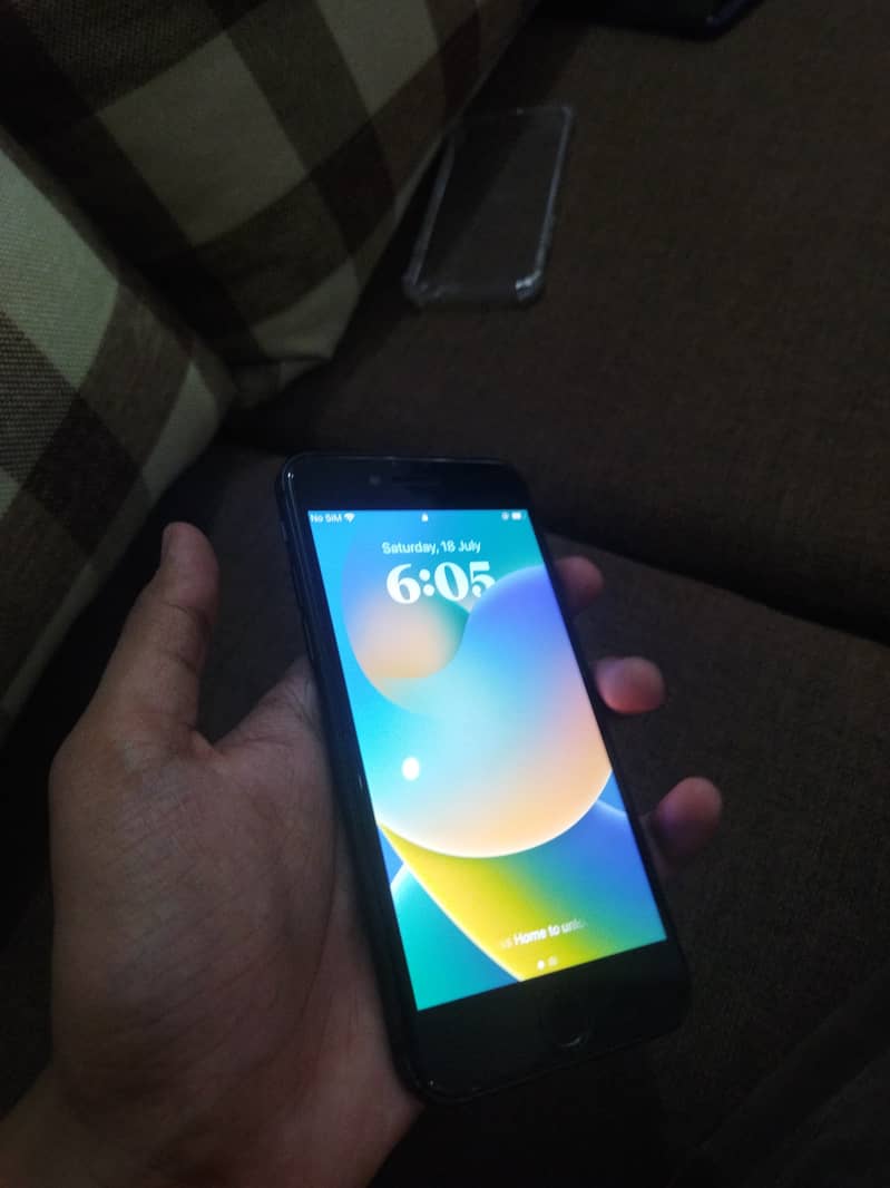 iPhone 8 2
