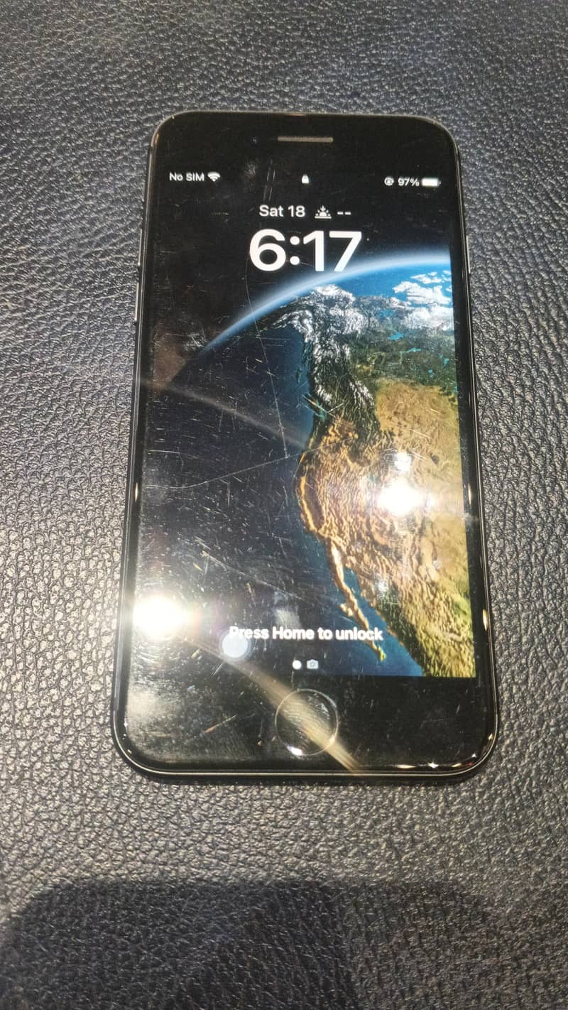 Apple iPhone 8 1