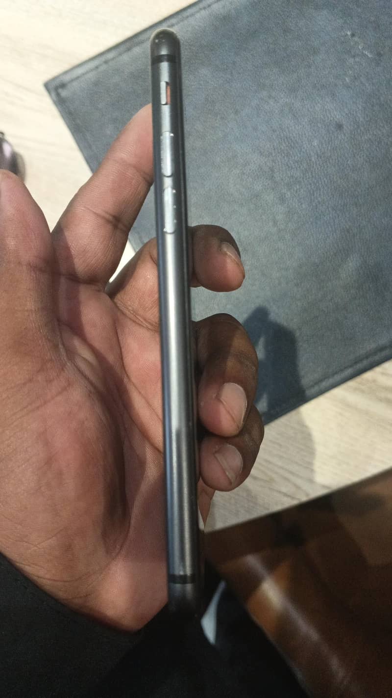 Apple iPhone 8 2