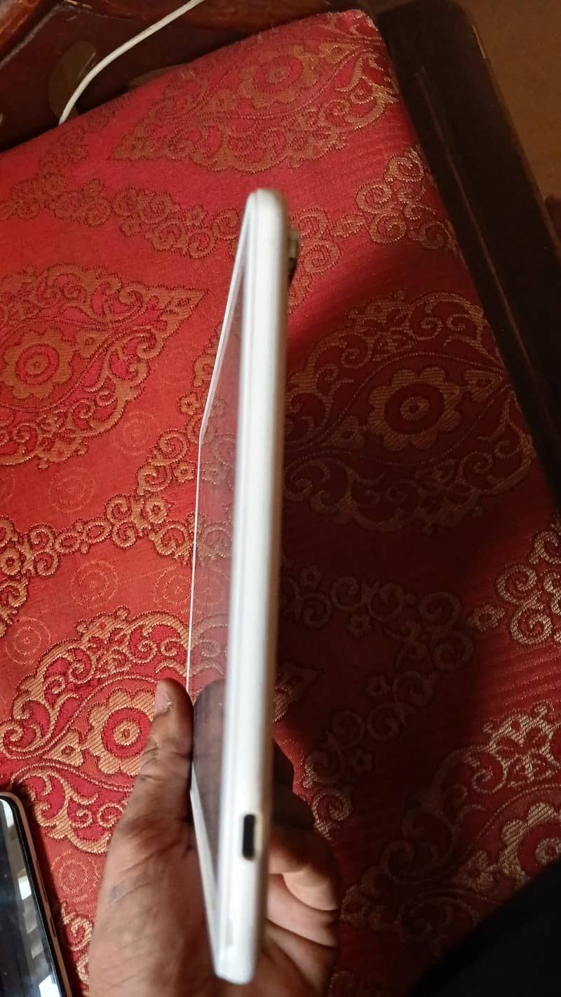 Tablet 4