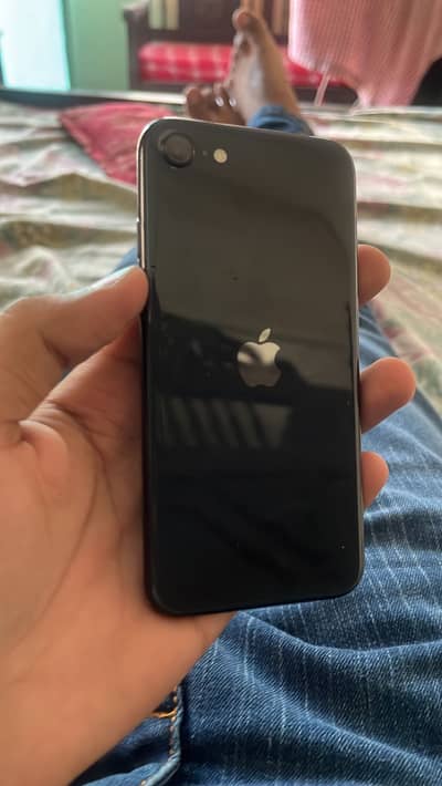 Apple iPhone SE