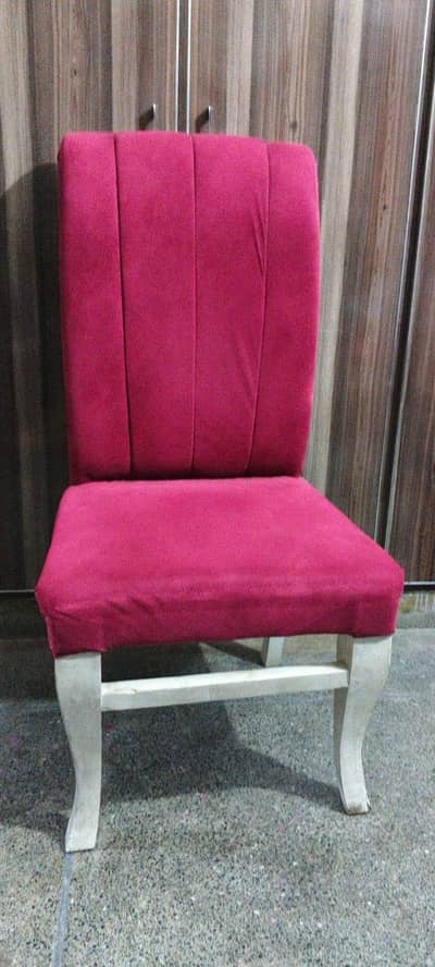 4 chairs set good condition