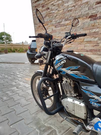 Suzuki GS 150 SE/2021