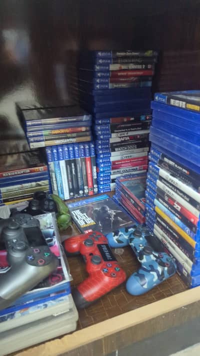 red dead redemption 2 ps4 / ps5  games and controllers