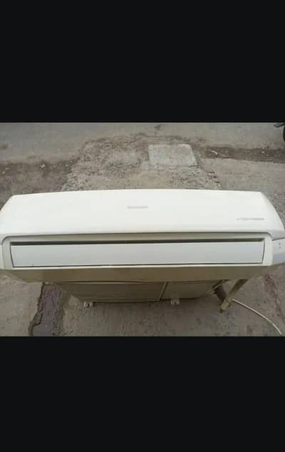 1.5 ton inverter ac pipe Sath ni hai