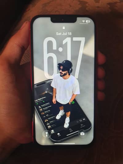 Apple iPhone 13