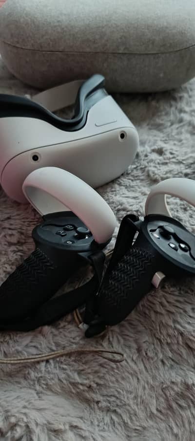 Oculus Quest 2 64GB filled with games and VR Bat