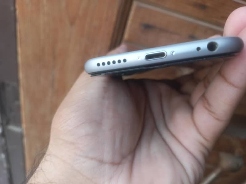 Apple iPhone 6S 2