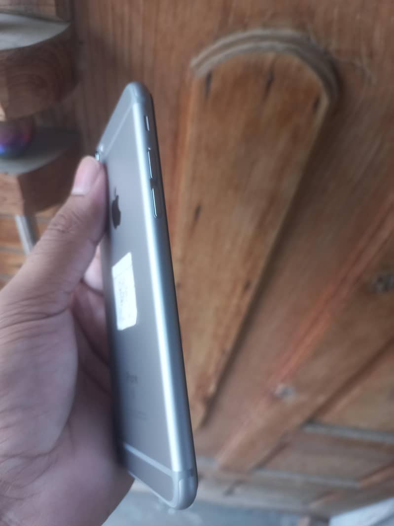 Apple iPhone 6S 5