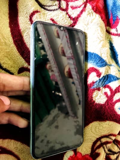 iPhone 8 and realme c35
