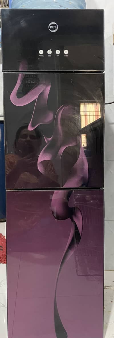 Whater dispenser used
