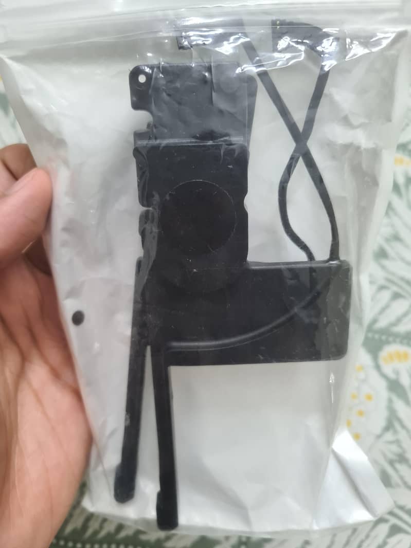 macbook pro speaker 1