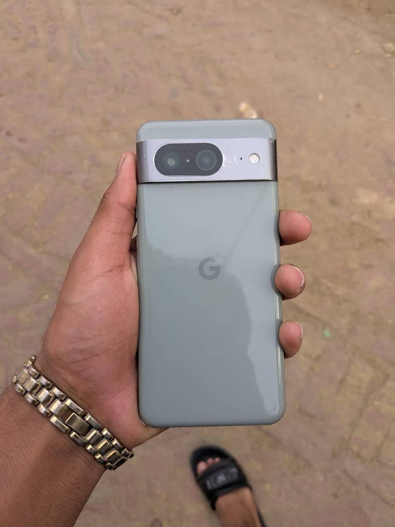 Google Pixel 8 1