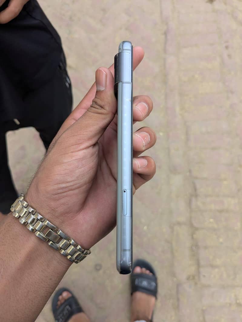 Google Pixel 8 2