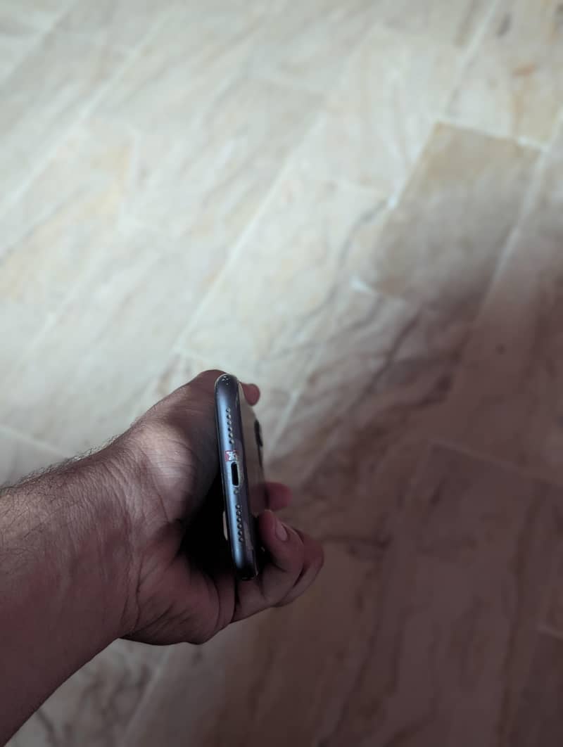 Apple iPhone 11 2