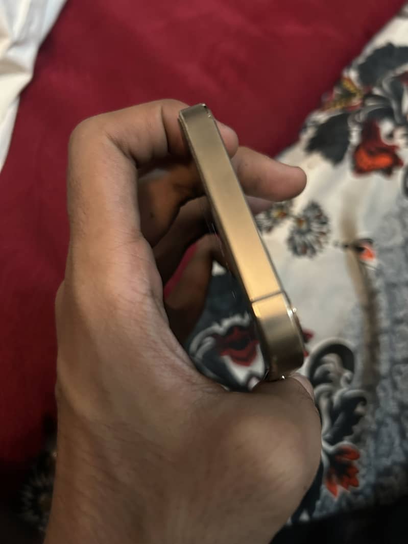 Apple iPhone 12 Pro 0