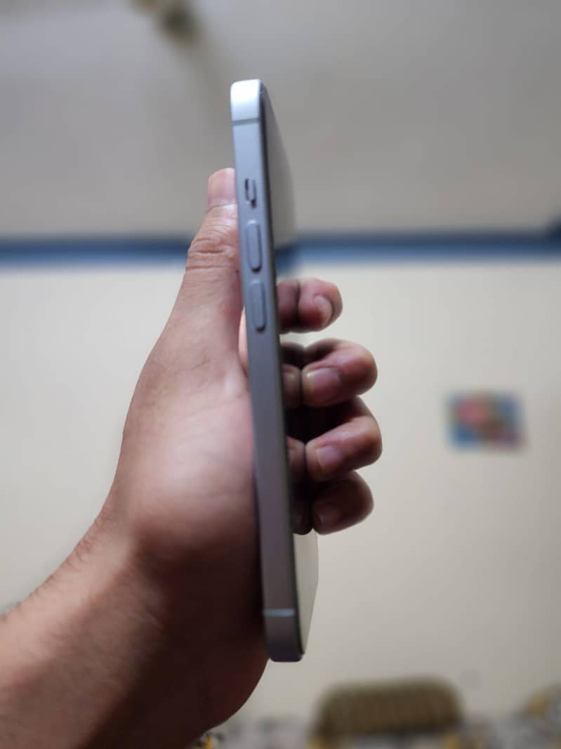 Apple iPhone 15 3