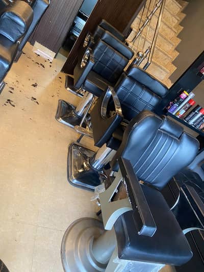 Saloon Chair