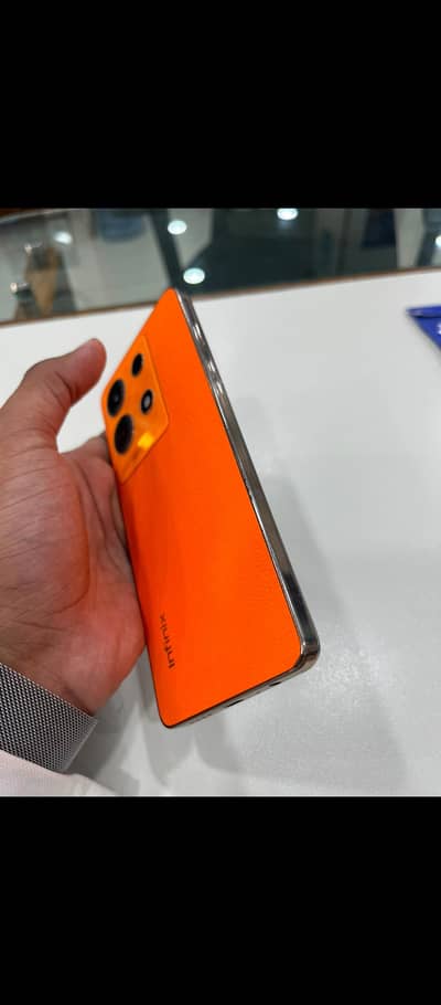 Infinix Note 30