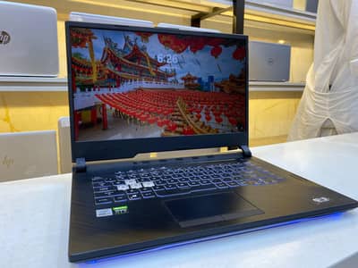 asus Rog Republic of gamers core i7 10 gen