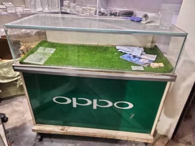 Oppo Mobiles Counter for sale