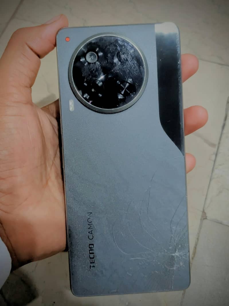 Tecno CAMON 30 2