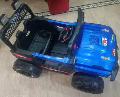 Toyota Kids jeep car with Bluetooth and Swing mode/Runing condition