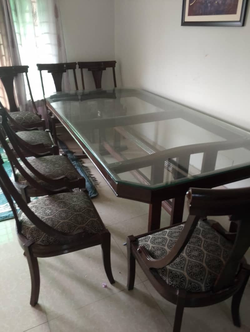 dining table 8 Seater 0