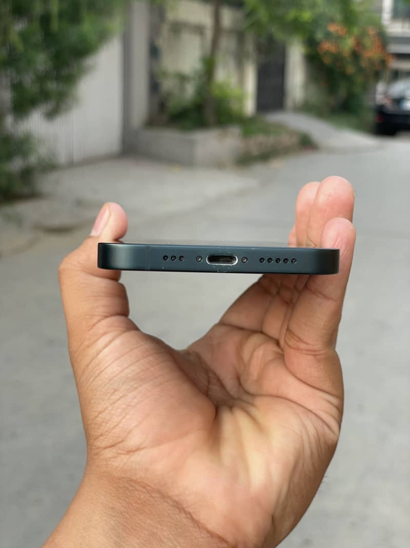 IPhone 13 jv 1