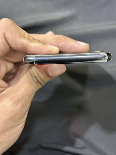 Apple iPhone SE ofiicial pta 128 gb