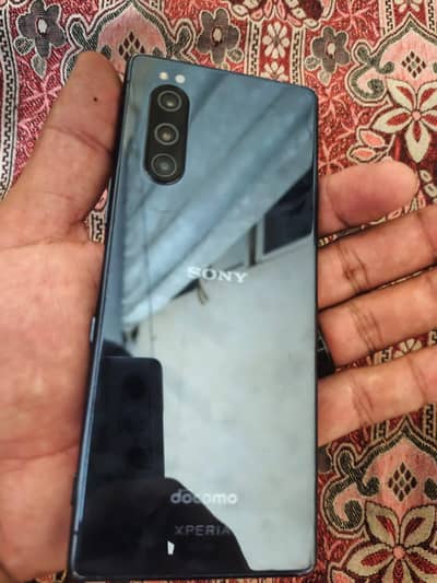 SONY EXPERIA 5 4/64 FOR SALE