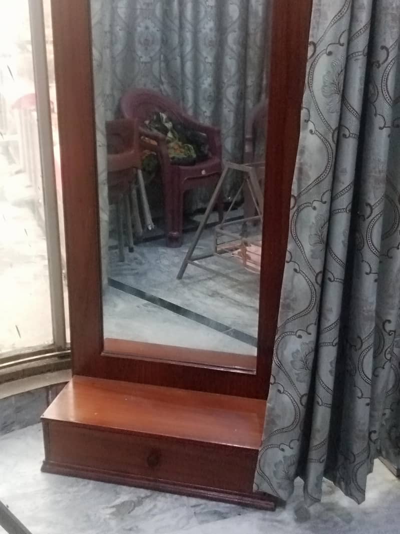 mirror 0