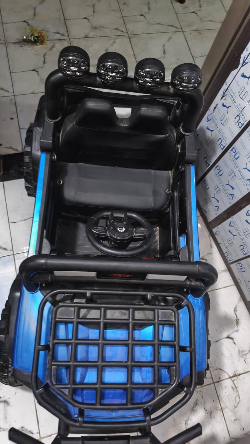 Manually Driven Toy Car  0